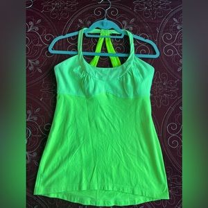 Lululemon scoop me up